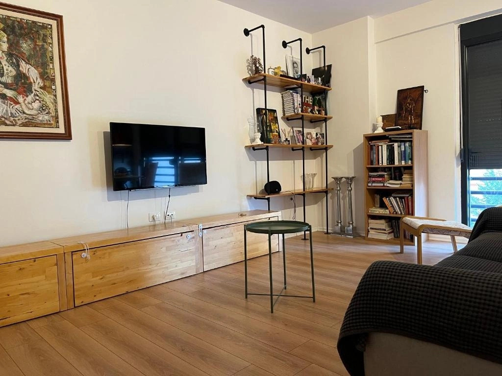 Comfy condo 6 minutes from downtown & Free Parking
