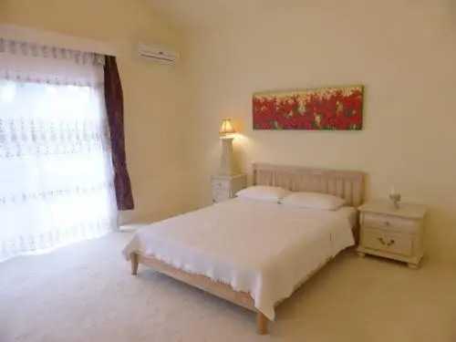 QQ Garden House