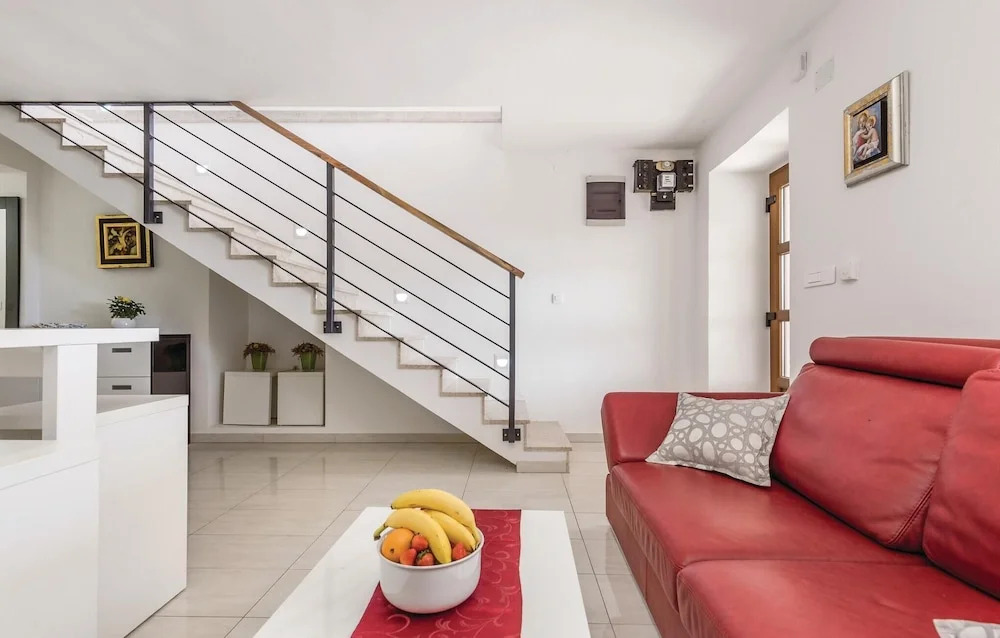 Awesome Home in Barbat with Hot Tub, WiFi, 4 Bedrooms