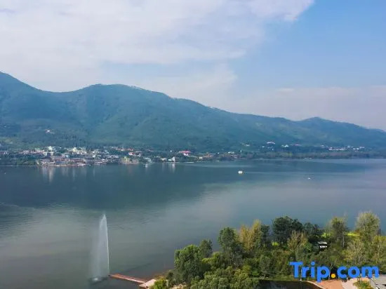 Xichang Hanjin Hotel ( qionghai 17 Degree Wanda Plaza Hotel)