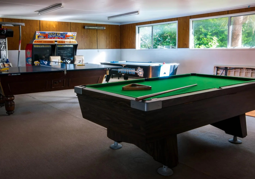 Charles Court Motel