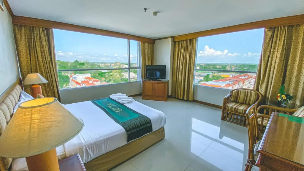 K Park Grand Hotel