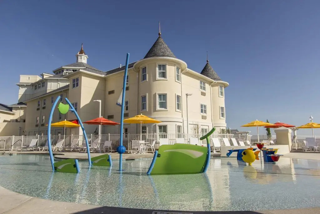 Cedar Point Hotel Breakers