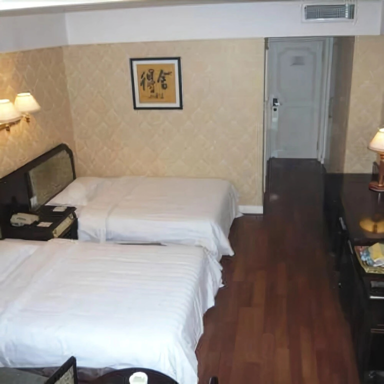 Fushun Tiantian Hotel (Mudanjiang High-speed Railway Wanda Branch)