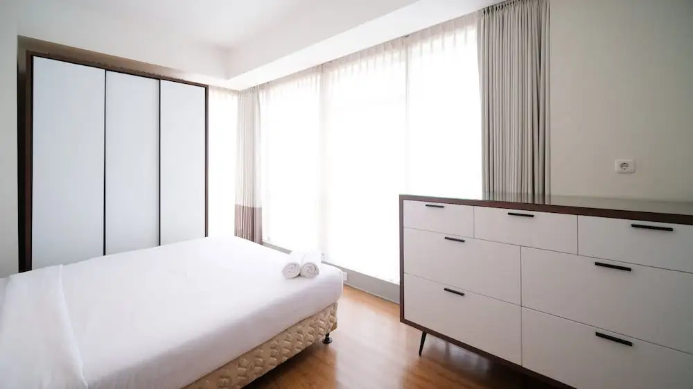 Homey 3Br With Private Lift At Grand Sungkono Lagoon Apartment