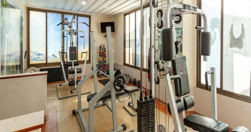 Paulista Wall Street Flat 10