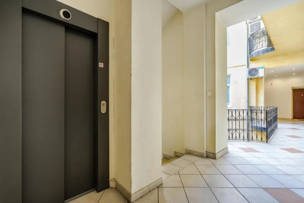 Central Premier Apartment