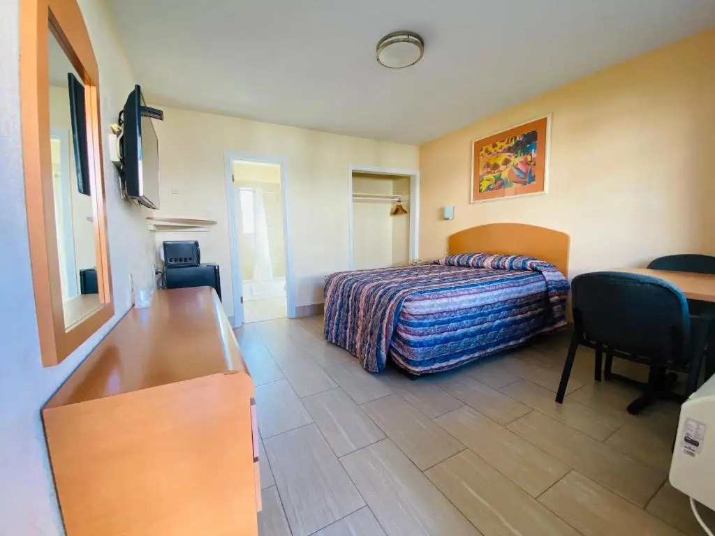 A 1 A Super Inn