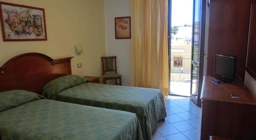 Helios Hotel