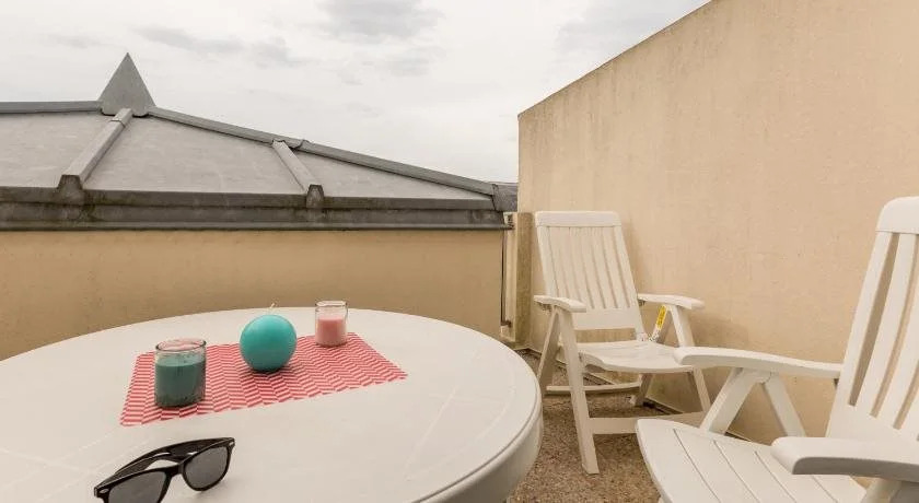 SOWELL RESIDENCES Le Port