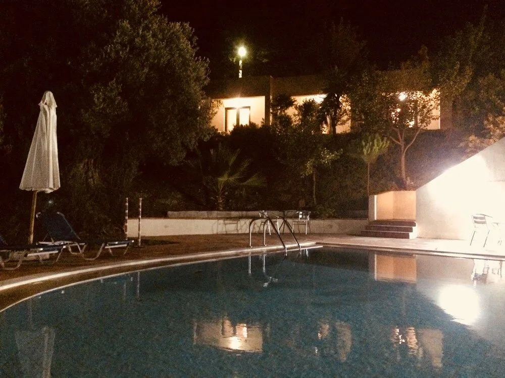 iriJoanna Holiday Plaza