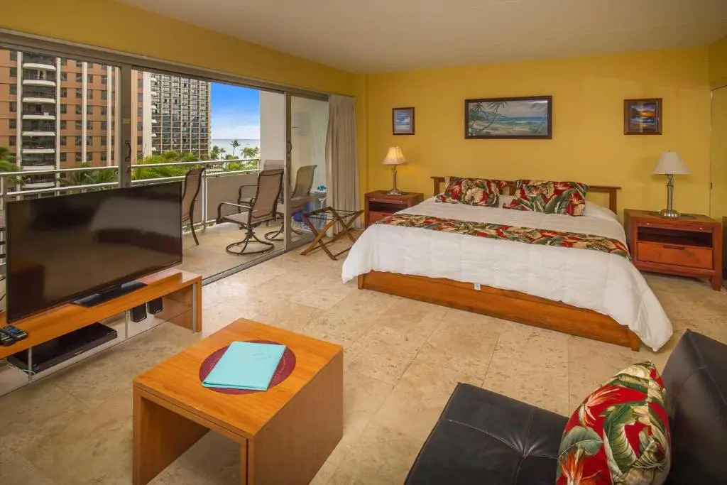 Ilikai 542 - Studio Condo