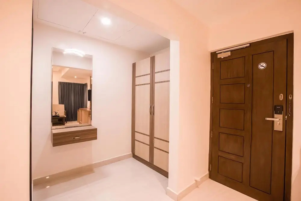 SMA Grand inn, Triplicane