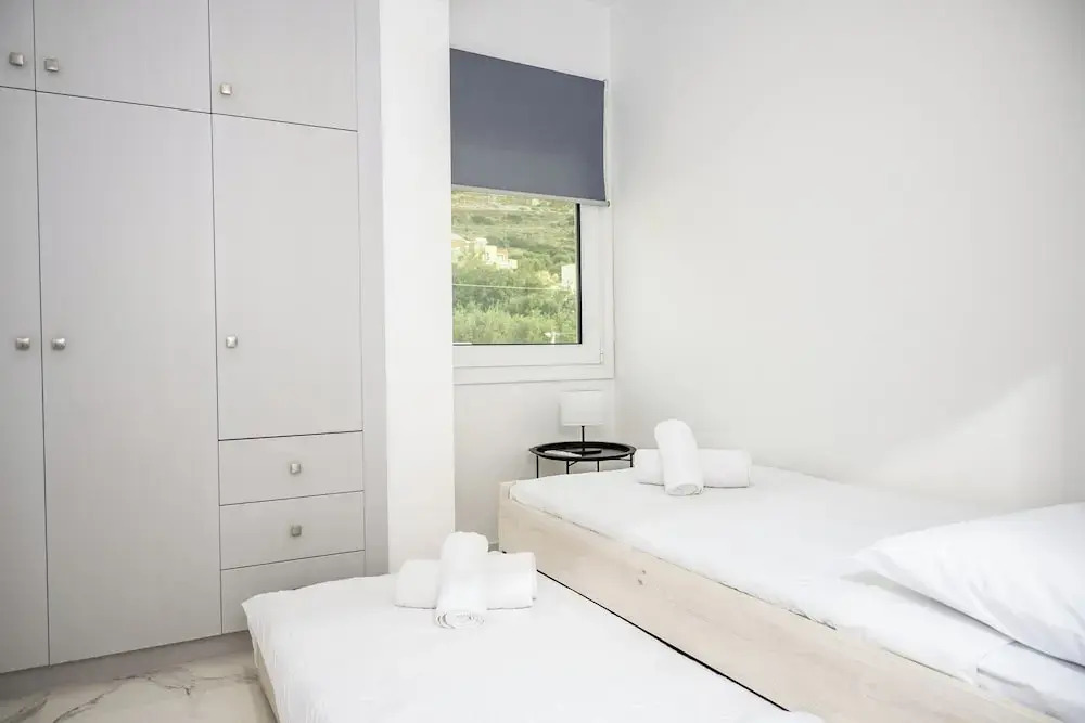 Athinais Suites