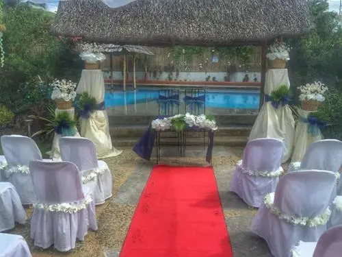 Munting Kubo Resort