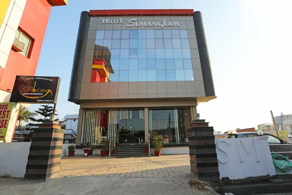 Oyo 30642 Hotel Sumanglam
