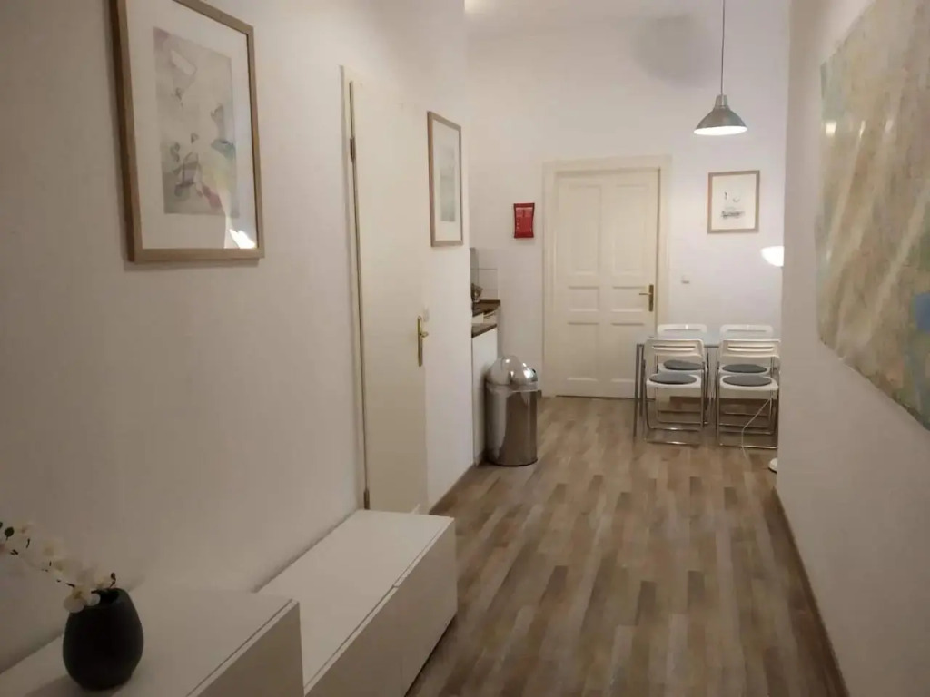 Cozy studio in Friedrichshain, 4 quiet guests only