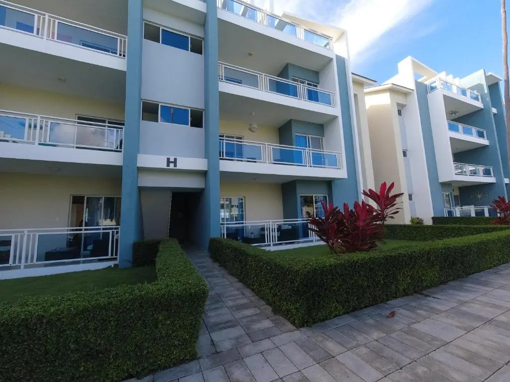 H2 Exclusive apartment near the the ocean