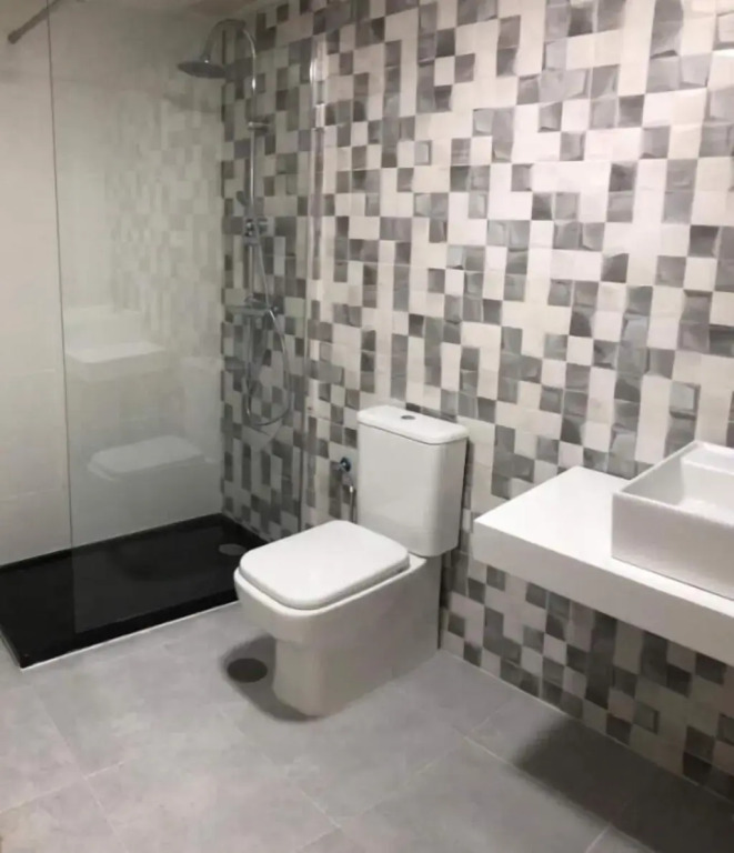 Click & Room