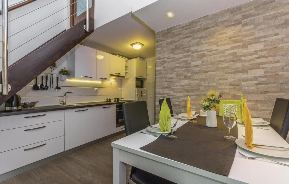 Amazing Home in Cervar Porat With Wifi and 2 Bedrooms