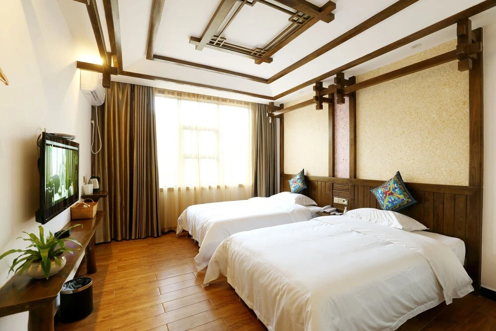 Memory of Xiangxi Humanities Theme Inn