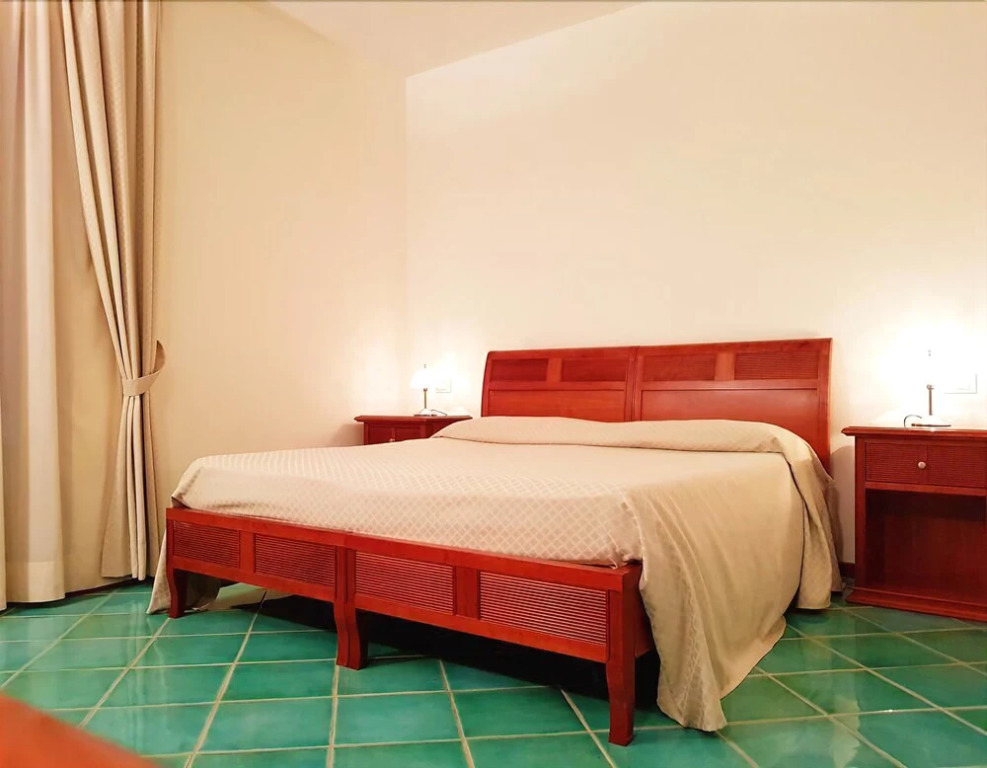 Hotel Pisacane