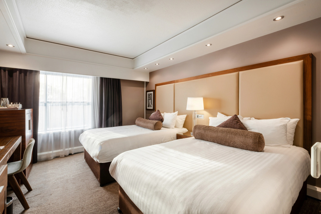 Sandman Signature London Gatwick Hotel