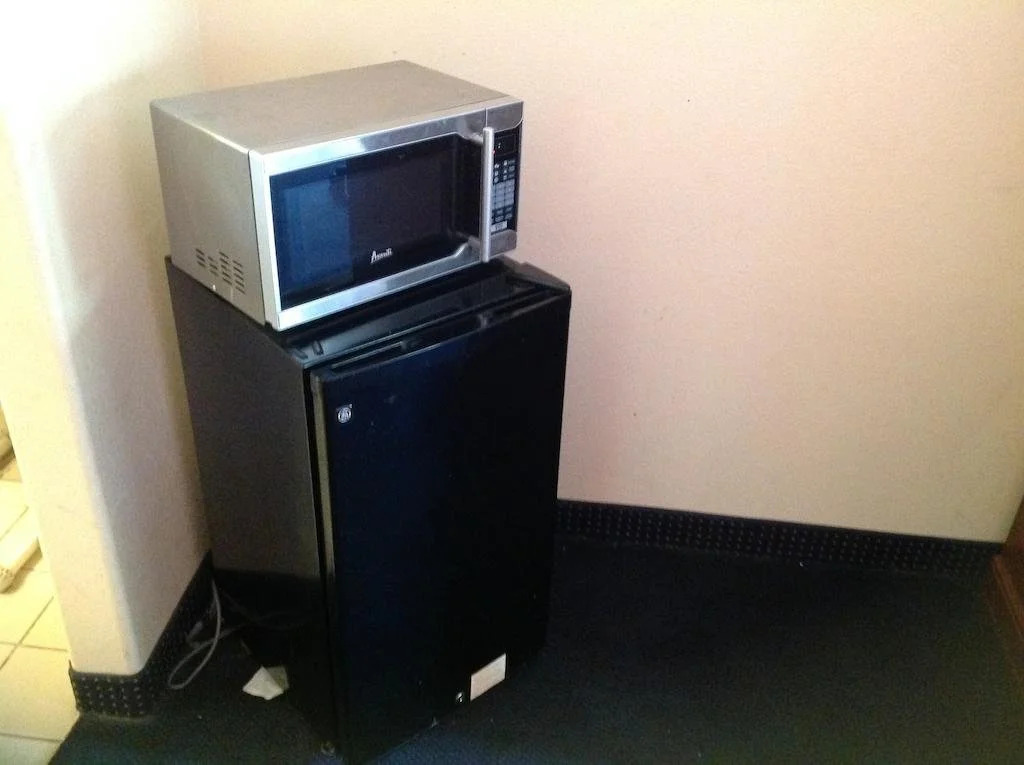 Hometowner Inn And Suites