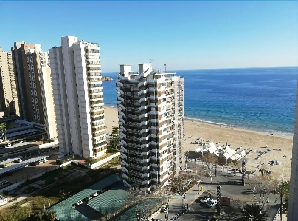 Torre Valencia Blueline