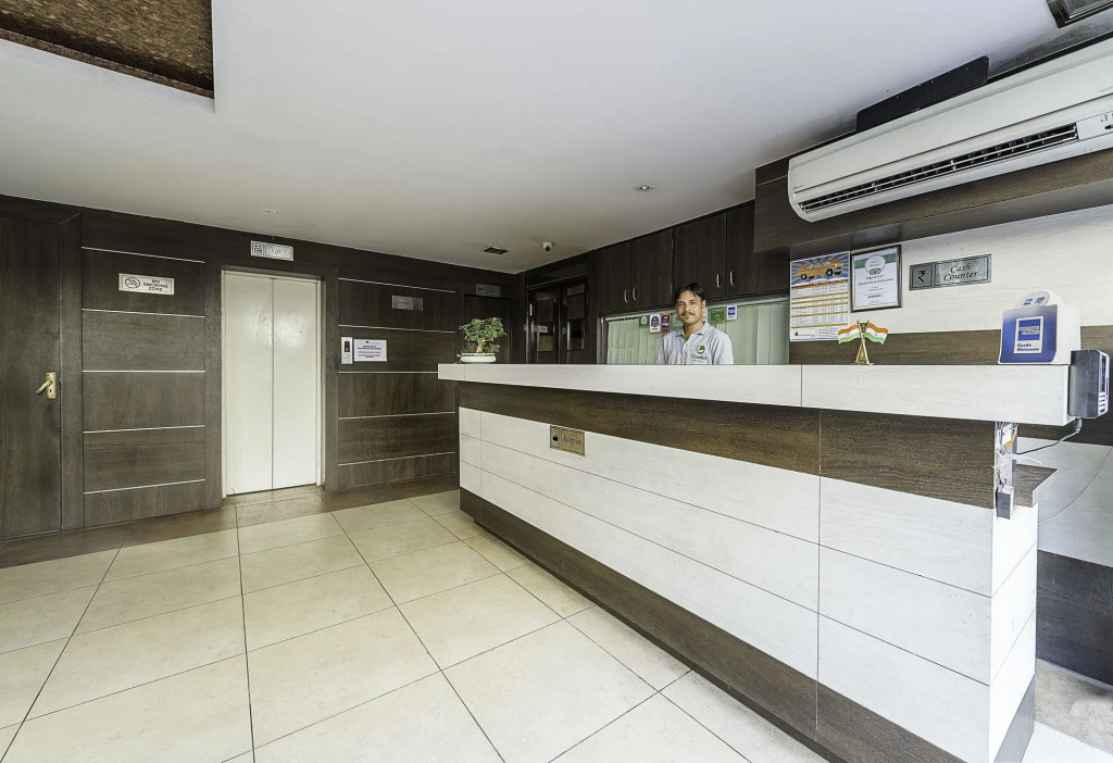 Treebo Trend Woodsvilla Suites