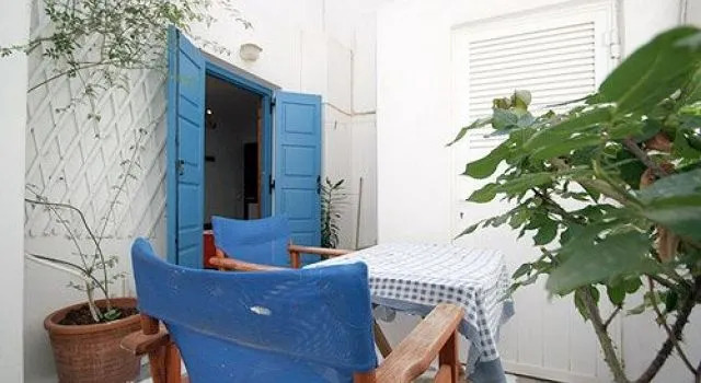 Studios Bourgos