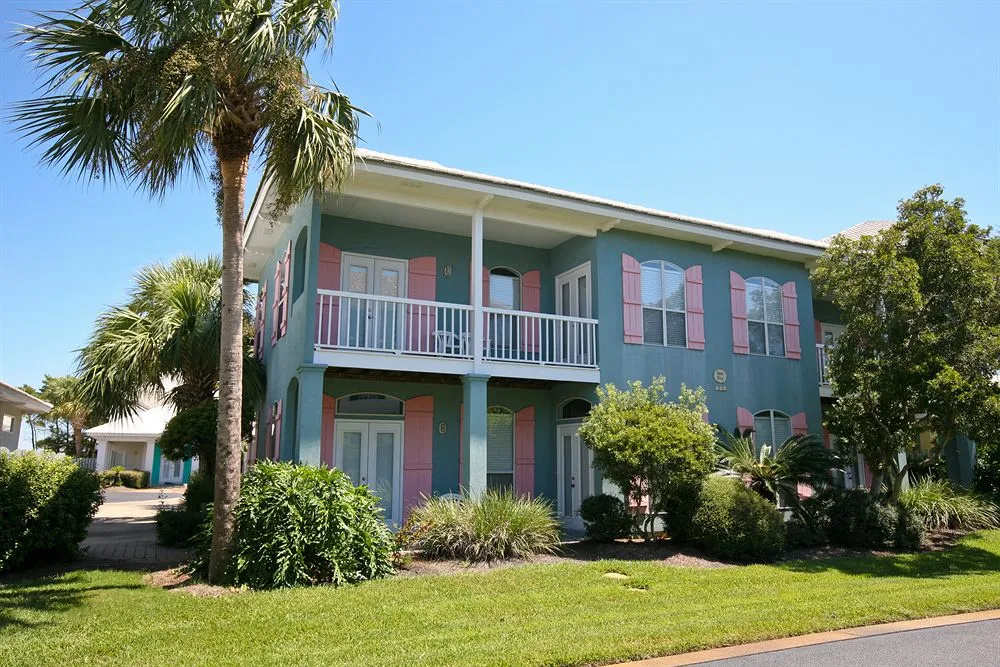 Emerald Shores