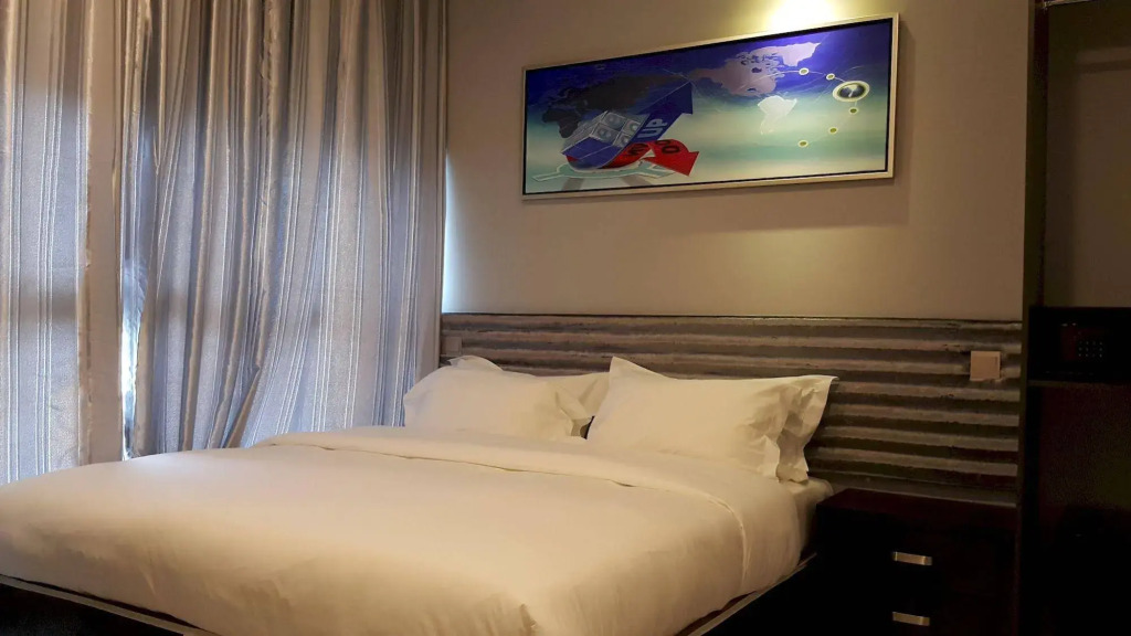 M Design Hotel @ Shamelin Perkasa