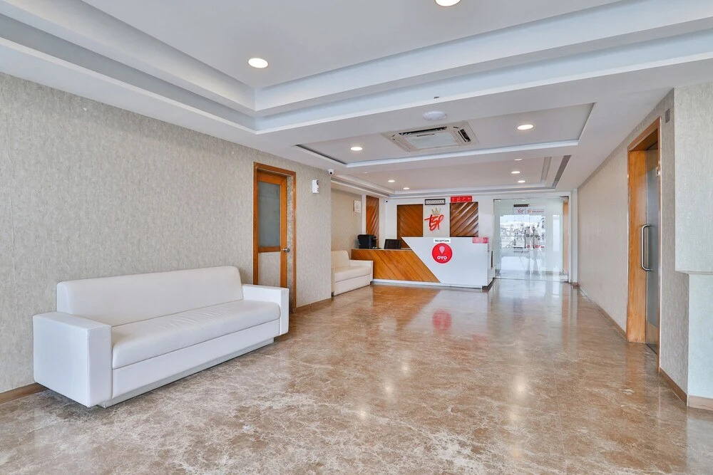 The Grand President By OYO Rooms