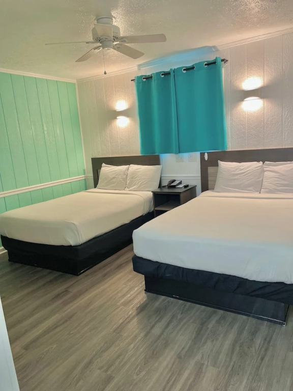 Ocean Crest Motel