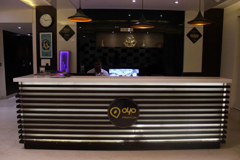 OYO 550 Hotel Aura Grand Residency