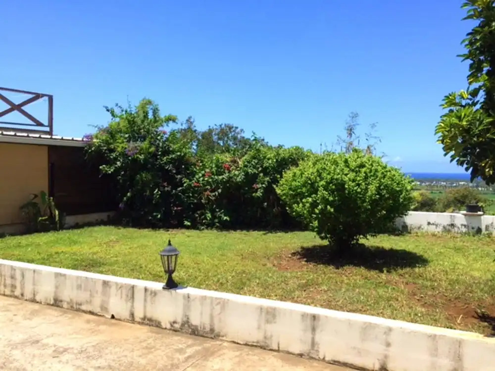 Apartment With 2 Bedrooms in Etang-salé les Hauts, With Enclosed Garde