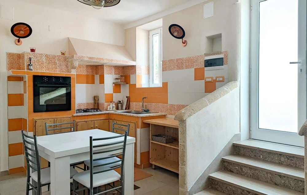 Amazing Apartment in Selva di Fasano With Wifi and 2 Bedrooms