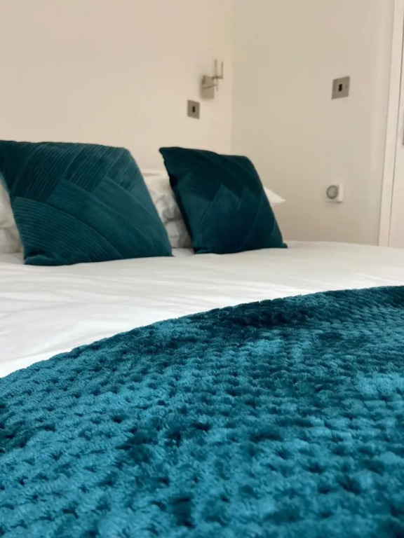 Modern 1 Bed Apartment