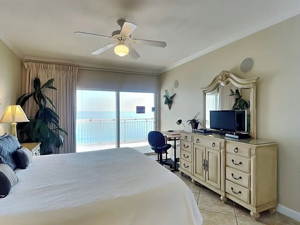 Admiral's Quarters #1406 by Southern Vacation Rentals