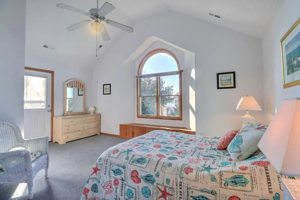 1358 Ar Lan Y Mor 4 Min Walk to Beach