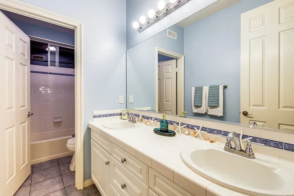1 Mi to Beach: Spacious Home w/ Ocean Views!