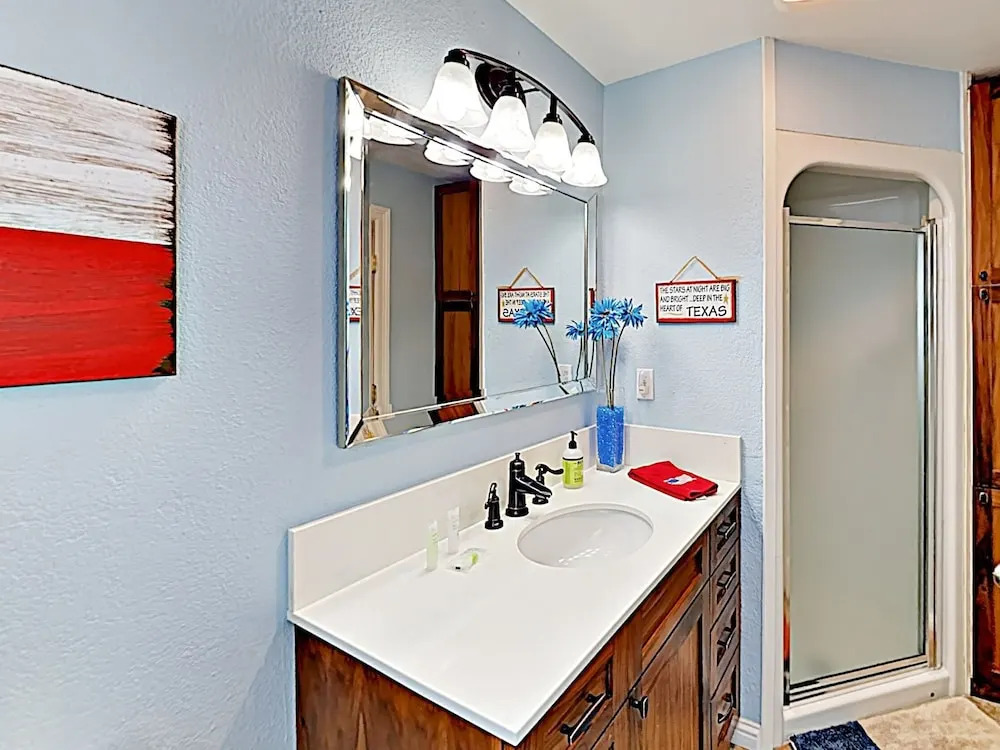 New Listing! Lakefront Beauty W/ Boat Launch 4 Bedroom Home
