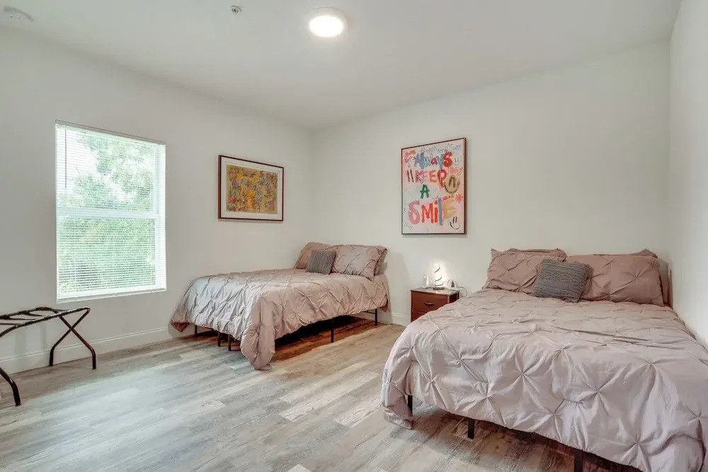 13 Mi to Beaches: Pet-friendly Condo in Palmetto!