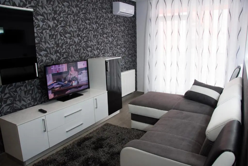 Modern minimalist apartment in Oradea