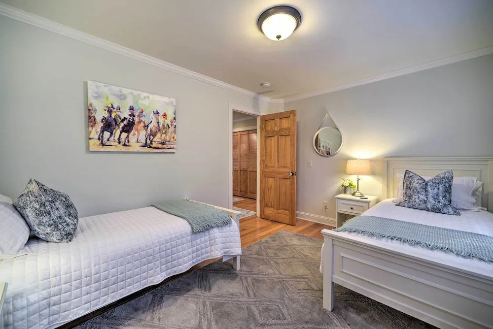 Walk to Belmont Stakes! Retreat w/ Game Room & Gym