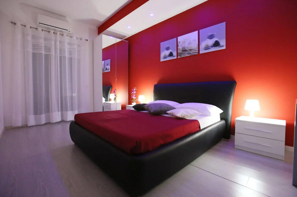 Iris Room