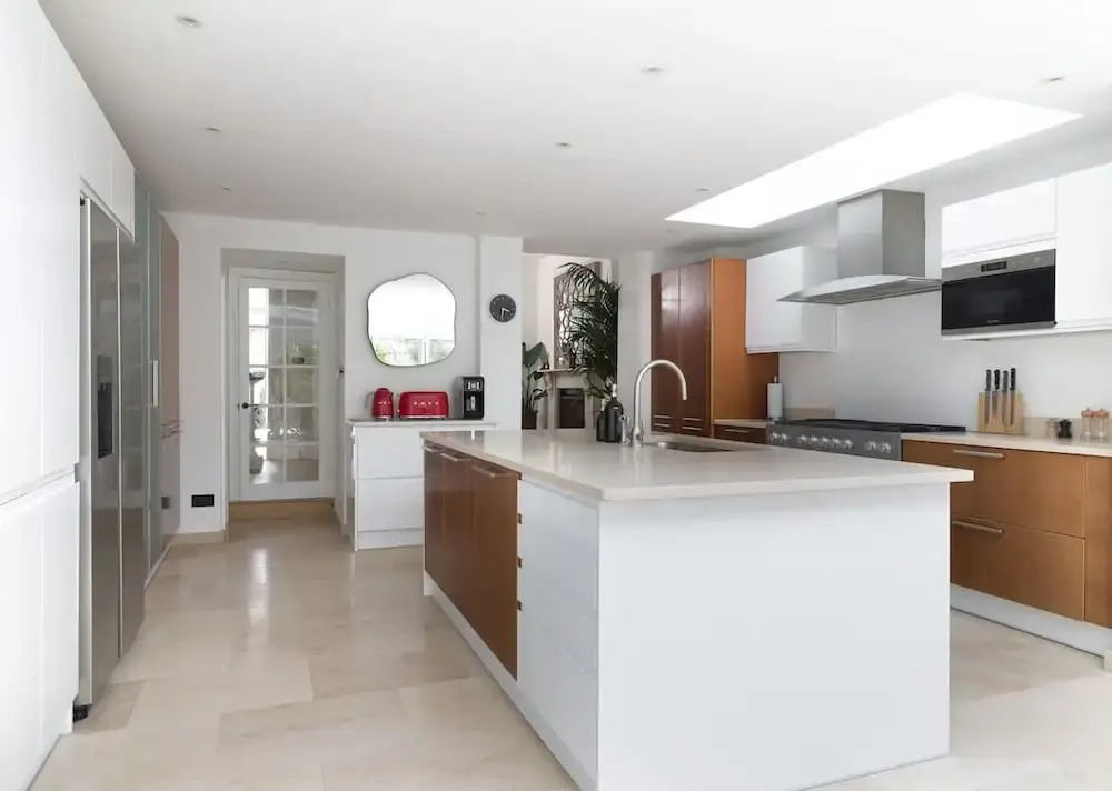 Luxury 5-bedroom Town House in Brook Green Central London