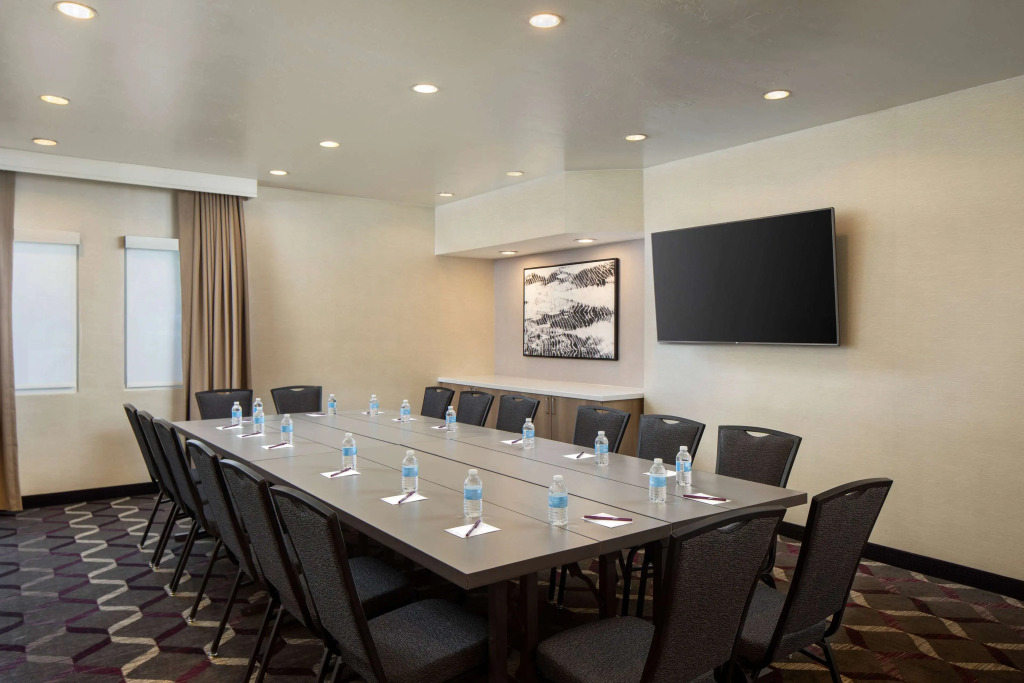 Sonesta ES Suites Carmel Mountain - San Diego