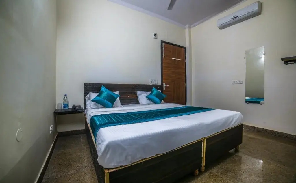 UK Residency By OYO Rooms